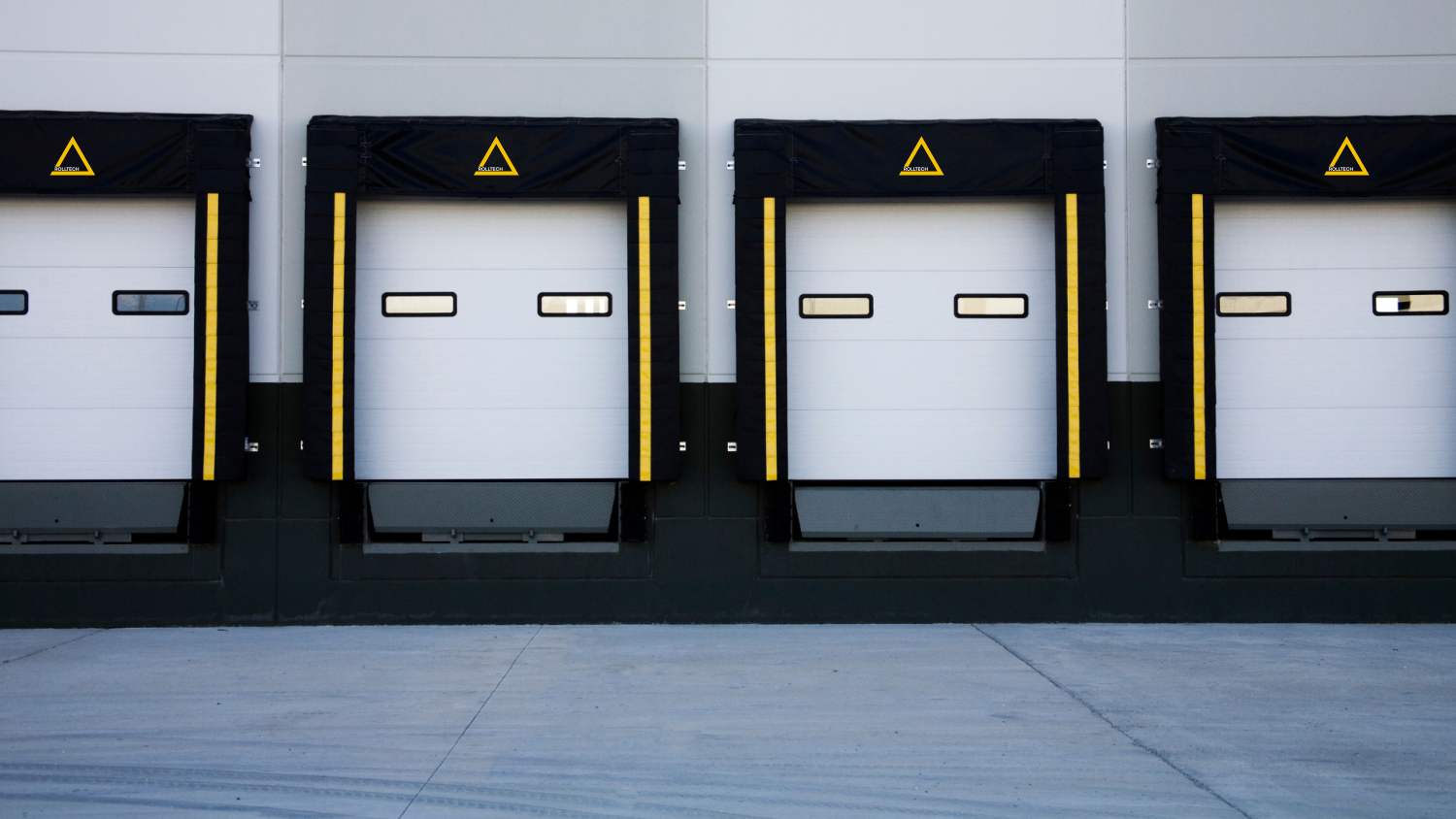 Уравнительные платформы докшелтеры и секционные ворота в Алматы