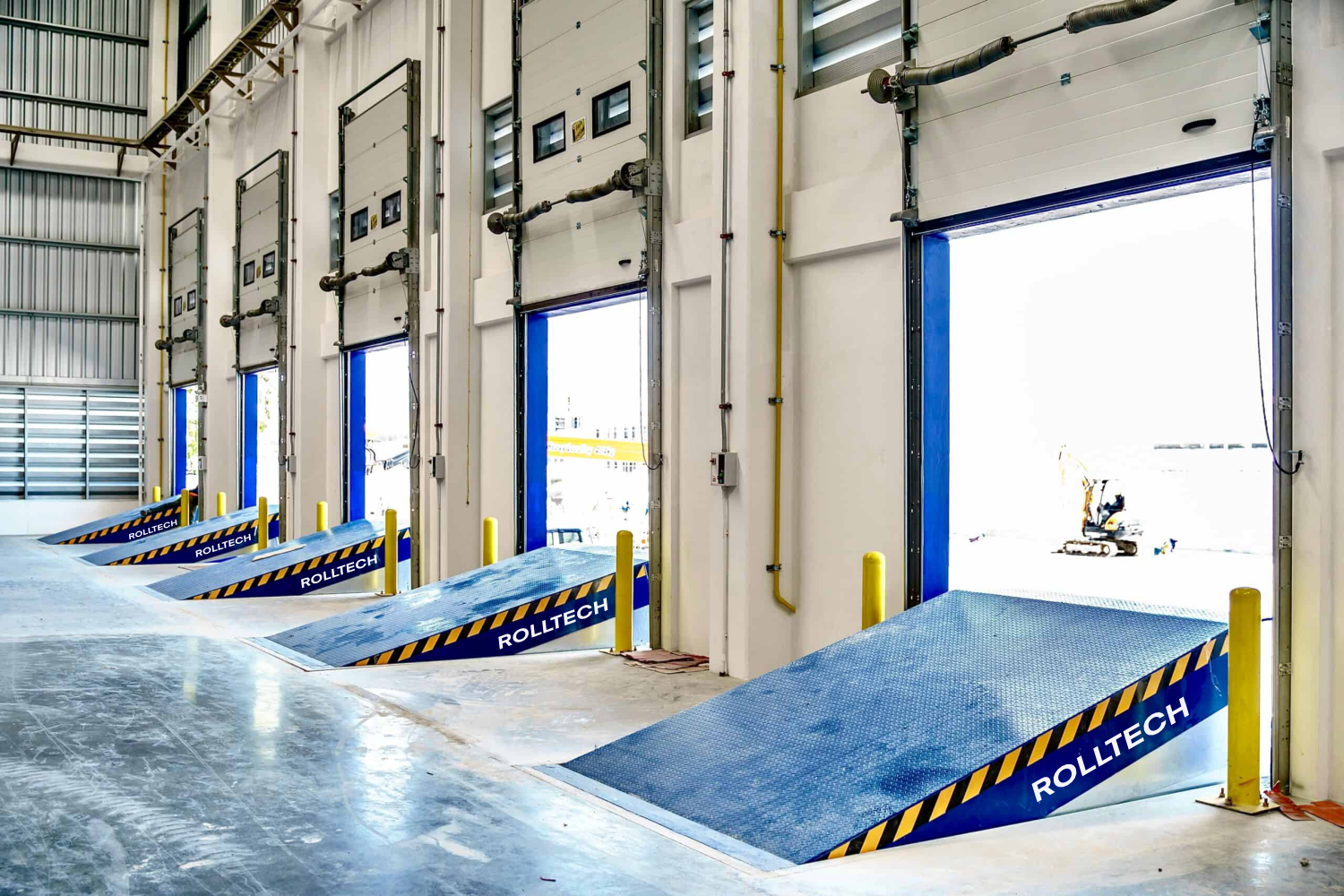 Уравнительные платформы докшелтеры и секционные ворота в Алматы